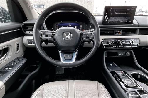 Obsidian Blue Pearl 2023 Honda Pilot AWD Elite