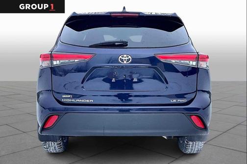 2022 Toyota Highlander LE