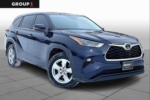 2022 Toyota Highlander LE