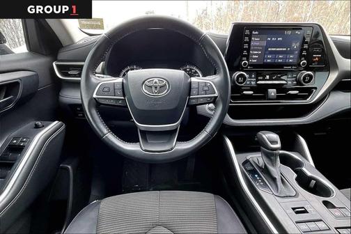 2022 Toyota Highlander LE