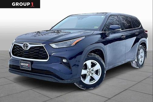 2022 Toyota Highlander LE