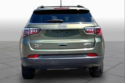 Olive Green Pearlcoat 2018 Jeep Compass Latitude