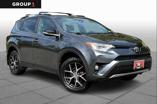 2017 Toyota RAV4 SE