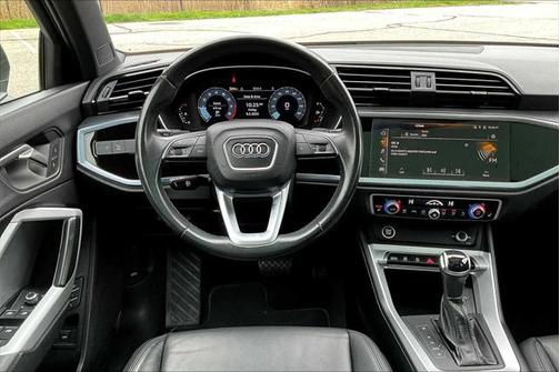 2023 Audi Q3 S line Premium