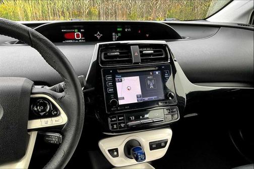 2016 Toyota Prius Three Touring