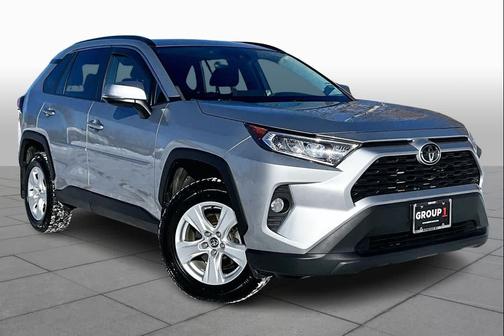 2020 Toyota RAV4 XLE