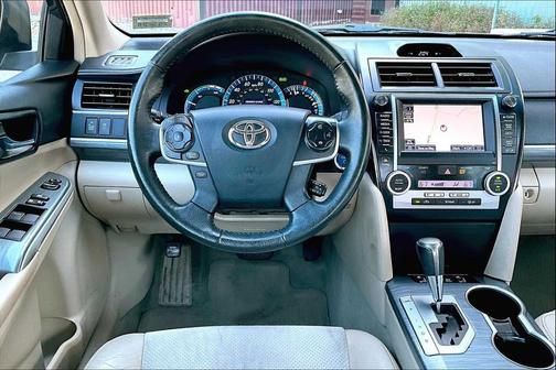 2012 Toyota Camry Hybrid LE