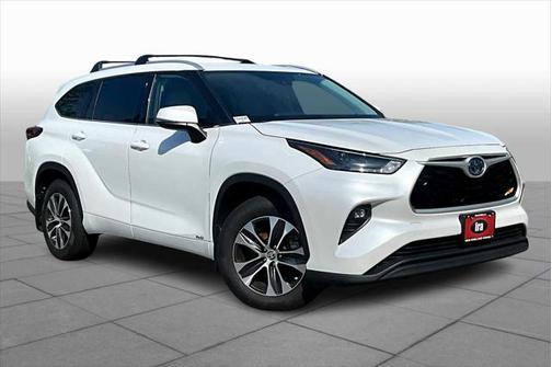 2022 Toyota Highlander Hybrid XLE