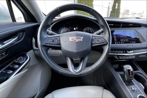 2019 Cadillac XT4 Premium Luxury