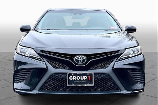 Midnight Black Metallic 2019 Toyota Camry SE