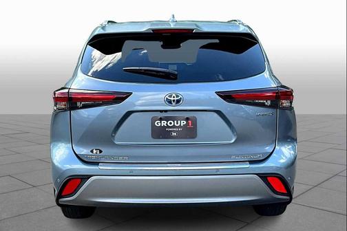 2024 Toyota Highlander Hybrid Platinum