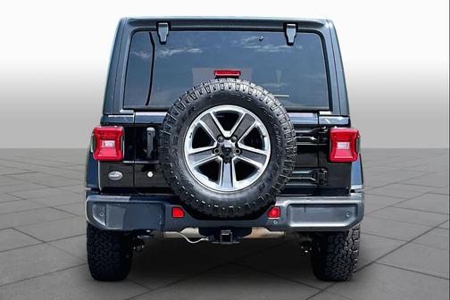Black Clearcoat 2019 Jeep Wrangler Unlimited Sahara