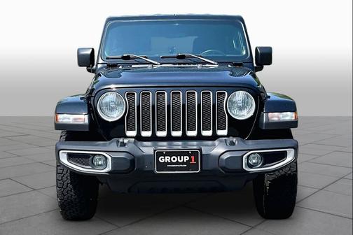 Black Clearcoat 2019 Jeep Wrangler Unlimited Sahara