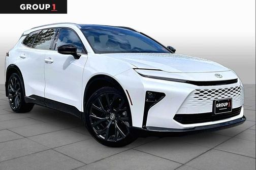 Oxygen White 2025 Toyota Crown Signia Limited