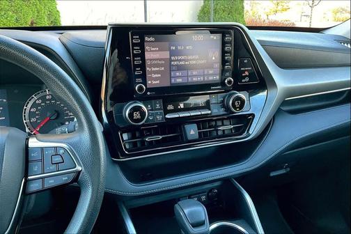 2020 Toyota Highlander L