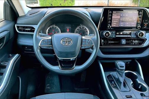 2020 Toyota Highlander L