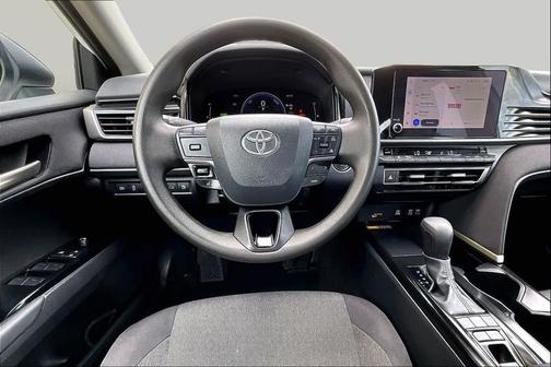 Ice Cap 2025 Toyota Camry LE