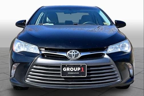 Midnight Black Metallic 2016 Toyota Camry LE