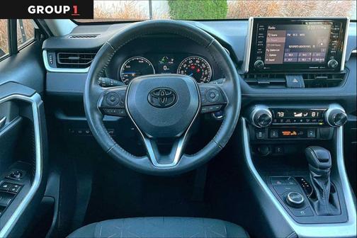 2020 Toyota RAV4 Hybrid XLE