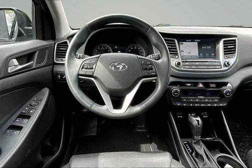 Black Noir Pearl 2018 Hyundai TUCSON Limited
