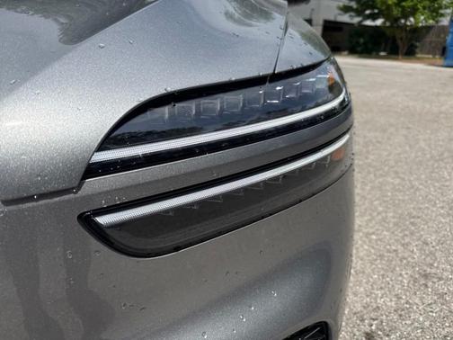 Silver 2026 Genesis GV70 2.5T Advanced