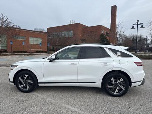 2026 Genesis GV70 3.5T Sport Advanced