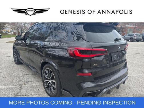 Black Sapphire Metallic 2021 BMW X5 M50i