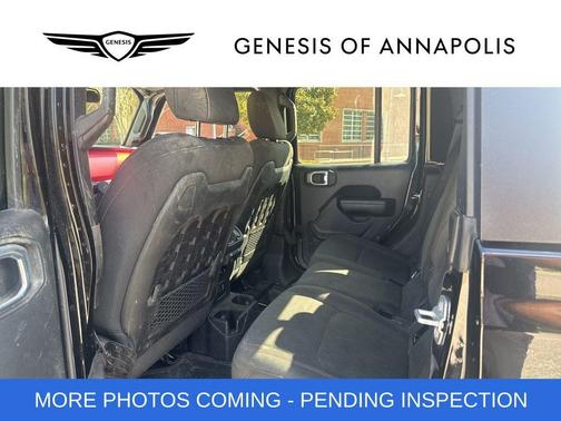 Black Clearcoat 2021 Jeep Gladiator Rubicon