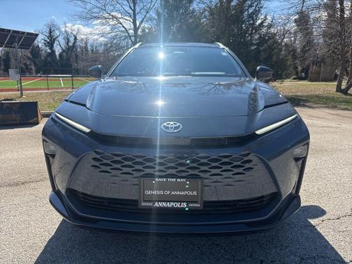 2025 Toyota Crown Signia XLE