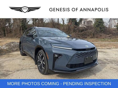 2025 Toyota Crown Signia XLE