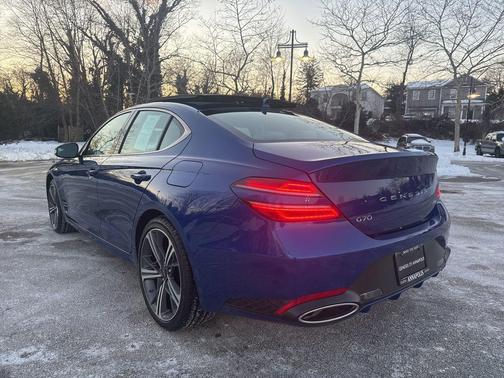 2025 Genesis G70 2.5T