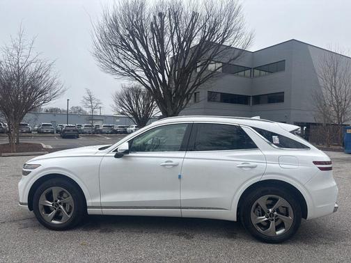 2026 Genesis GV70 2.5T Select