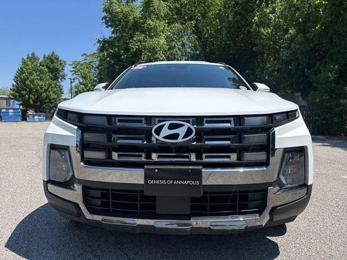 White 2025 Hyundai SANTA CRUZ Limited