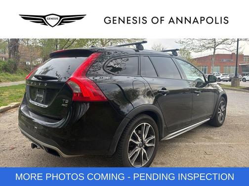 2016 Volvo V60 Cross Country T5 Platinum
