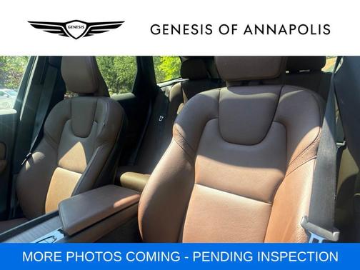 Denim Blue Metallic 2022 Volvo XC60 B5 Momentum