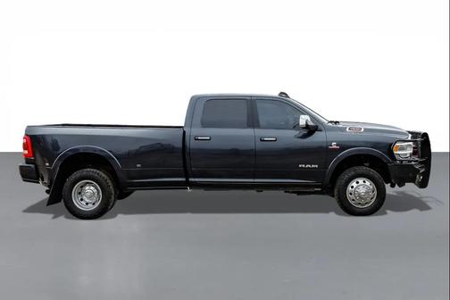 2021 RAM 3500 Laramie Crew Cab 4x4 8' Box