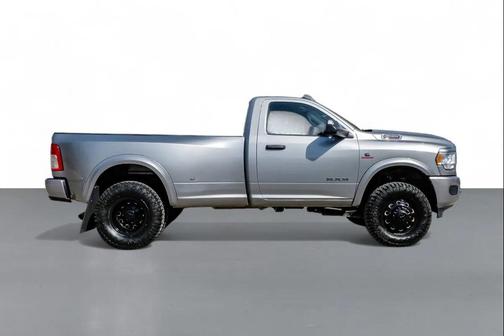 2022 RAM 3500 Tradesman Regular Cab 4x4 8' Box