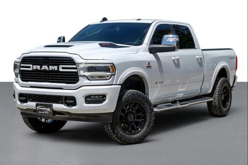 Bright White Clearcoat 2024 RAM 2500 Laramie Crew Cab 4x4 6'4' Box