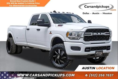Bright White Clearcoat 2024 RAM 3500 Tradesman Crew Cab 4x4 8' Box