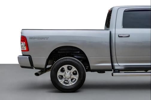 Billet Silver Metallic Clearcoat 2022 RAM 2500 Lone Star Crew Cab 4x4 6'4' Box