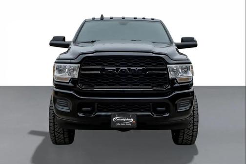 2022 RAM 2500 Tradesman Crew Cab 4x4 6'4' Box