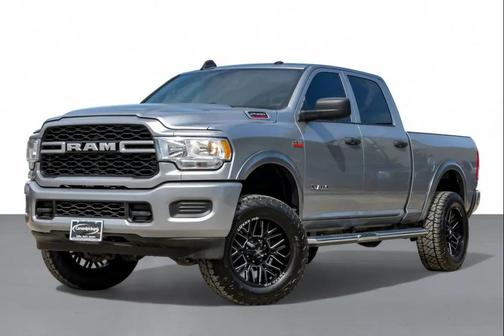 2022 RAM 2500 Tradesman Crew Cab 4x4 6'4' Box