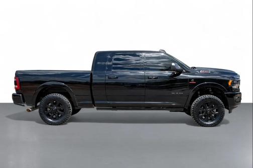 2022 RAM 3500 Limited Mega Cab 4x4 6'4' Box