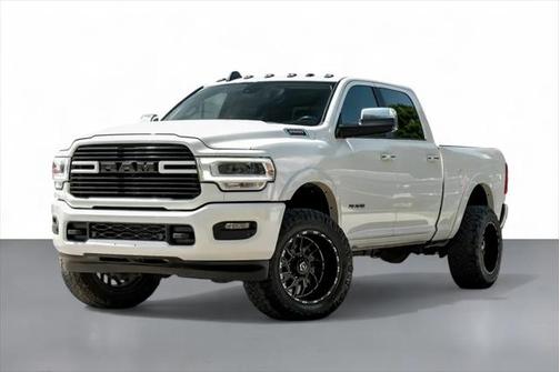 2020 RAM 2500 Laramie Crew Cab 4X4 6'4' Box
