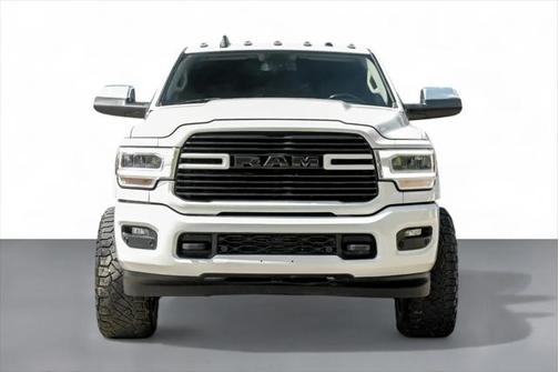 2020 RAM 2500 Laramie Crew Cab 4X4 6'4' Box