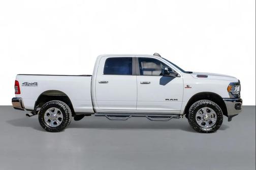 2019 RAM 2500 Big Horn Crew Cab 4x4 6'4' Box