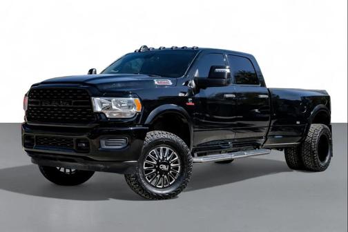 2024 RAM 3500 Tradesman Crew Cab 4x4 8' Box