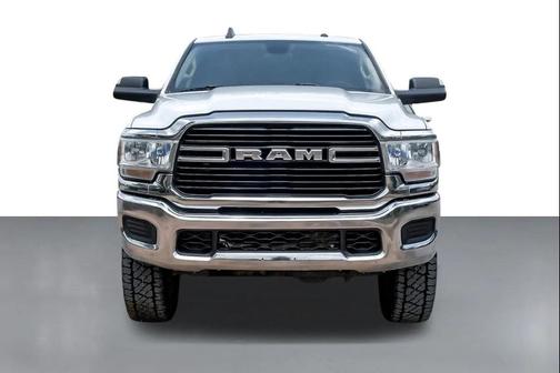 Bright White Clearcoat 2020 RAM 2500 Big Horn Crew Cab 4x4 6'4' Box