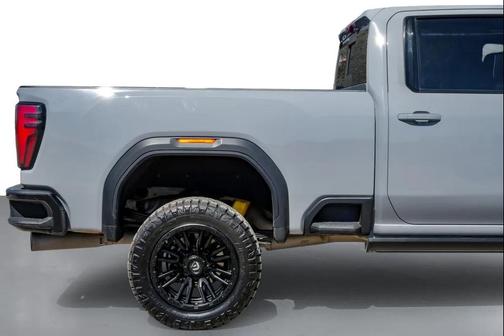 2024 GMC Sierra 2500 AT4X