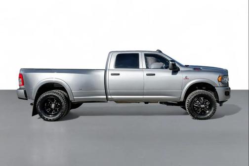 2024 RAM 3500 Tradesman Crew Cab 4x4 8' Box